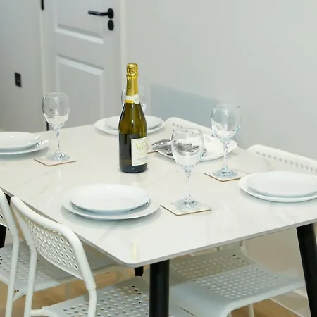 Jazreal Luxury - Centre *