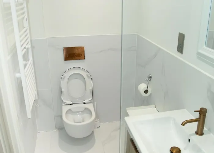 Апартаменти Jazreal Luxury - Centre