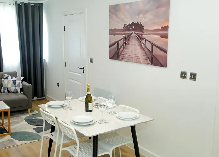 Jazreal Luxury - Centre *